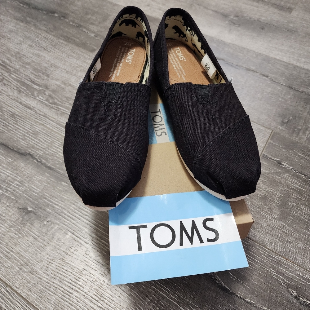 TOMS Black Canvas Flats Slip-On Shoes